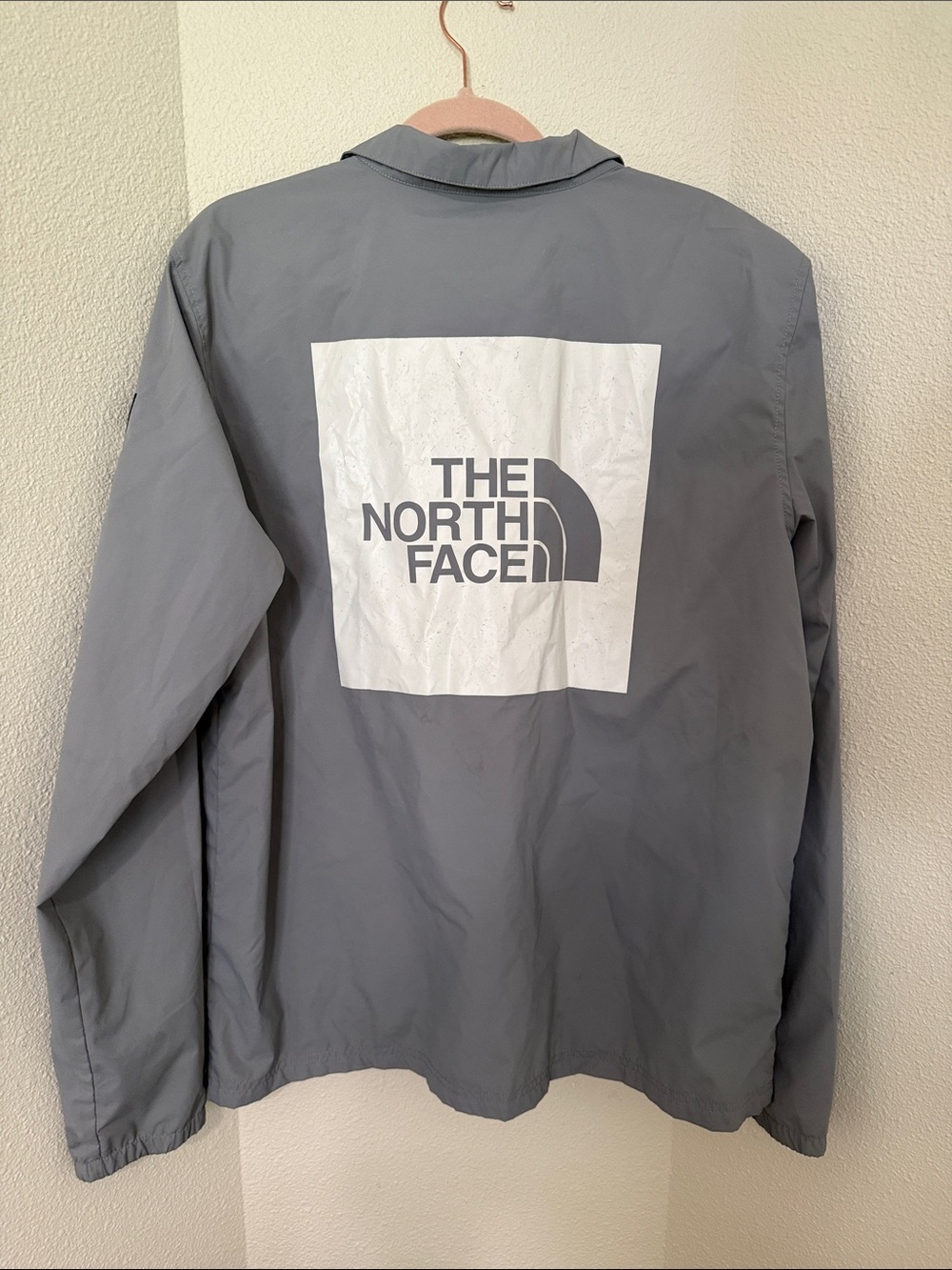 The north face windbreaker jacket